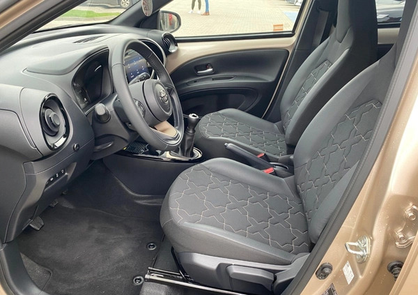 Toyota Aygo X cena 82500 przebieg: 230, rok produkcji 2023 z Kalisz małe 596